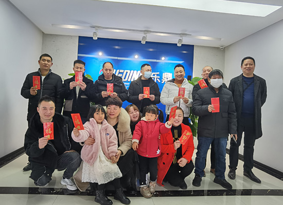 留乐鼎过年 温暖不缺席